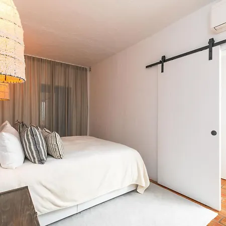 Skylight Holiday home *