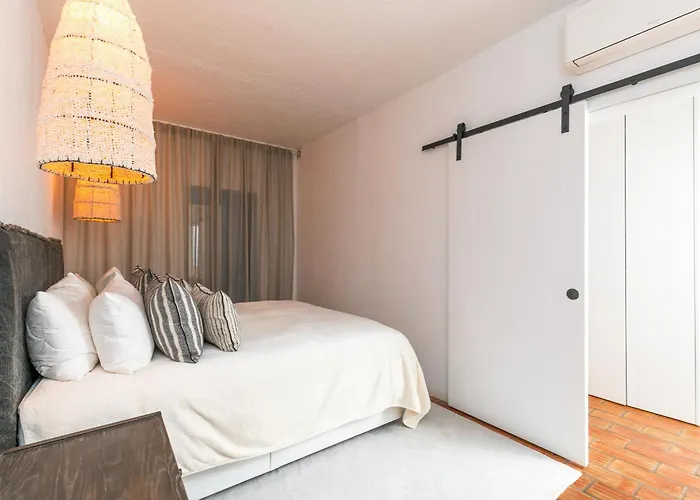 Skylight Semesterbostad *